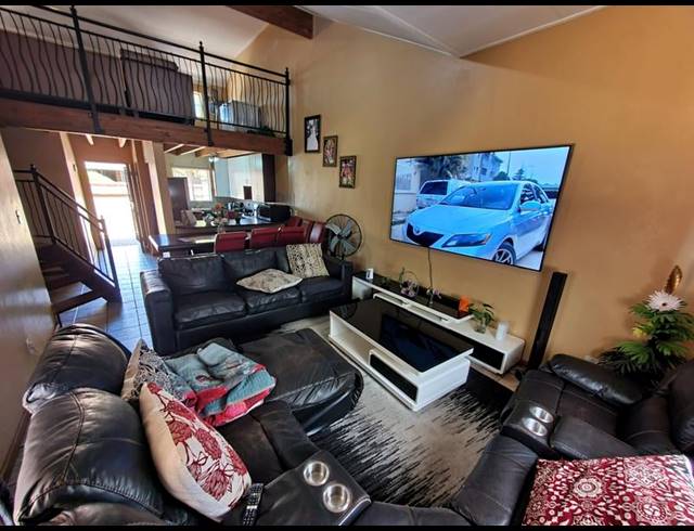 3 BEDROOM TOWNHOUSE FOR SALE IN MONTANA